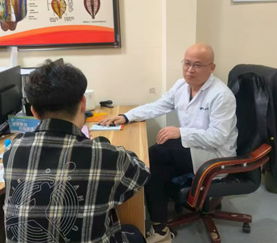 忻州市|男科医师高朋磊：守护男性健康，专业男科诊疗